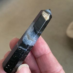 SARDONYX WAND✨2.75”. Small but mighty! Super beautiful piece.